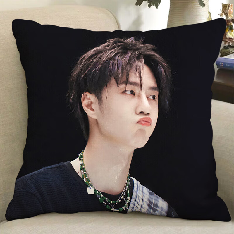 卡佰索王一博双面应援抱枕含枕芯45X45送闺蜜 【双面不含枕芯】40x40厘米 金王一博-1