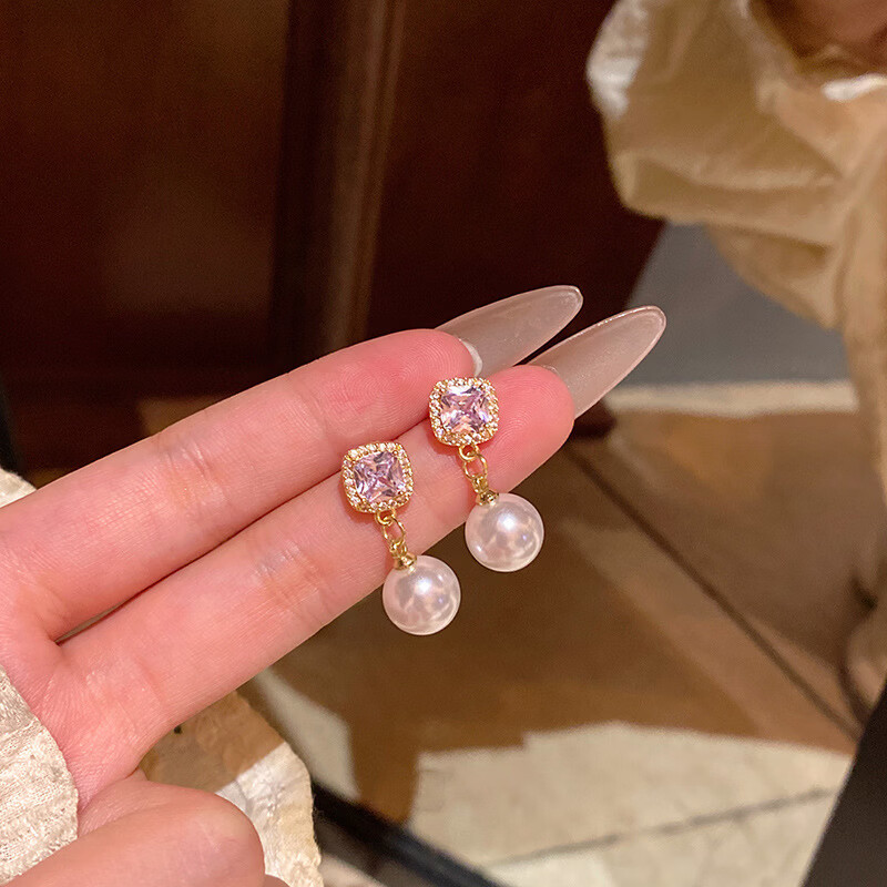 花饰庄园轻奢小众感精致微镶方锆耳钉女时尚百搭气质珍珠吊坠耳钉耳饰 E6348金