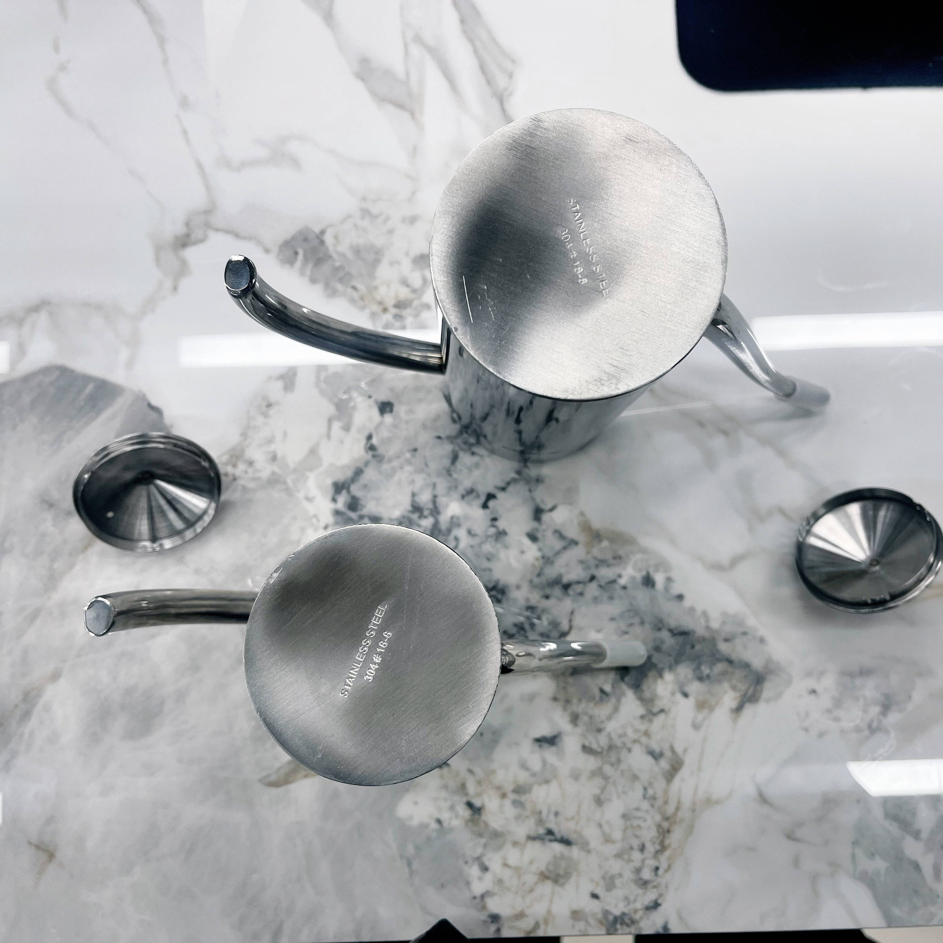 华发304不锈钢油壶厨房专用大号家用防漏油瓶商用调味瓶合酱油瓶醋瓶 大容量油壶700ml