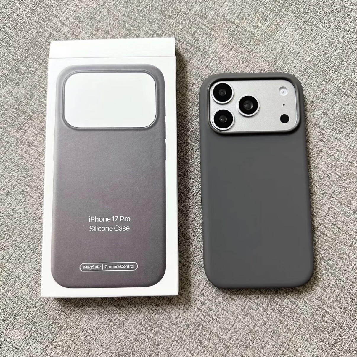 iPhone 17 /17pro/Max液态硅胶保护壳 磁吸动画按键款 （现货速发） 薄荷绿 17