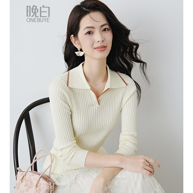 晚白2026年春款时尚奶油色POLO领休闲上衣显瘦竖坑条高弹修身针织衫女 奶白色 M