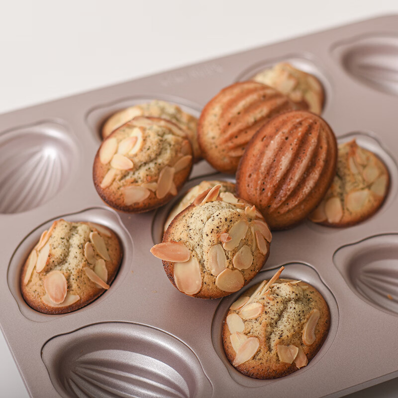 学厨老式鸡蛋糕模具小枣豆糕模橄榄模连杯烤盘椭圆形无水蛋糕槽子蛋糕 12连不粘橄榄球蛋糕模WK9829