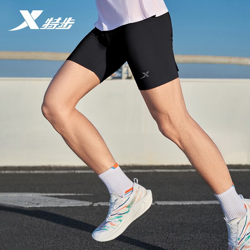 特步（XTEP）短裤夏季新款半弹裤子男马拉松专业透气跑步压缩紧身裤运动裤男 正黑色 L /175