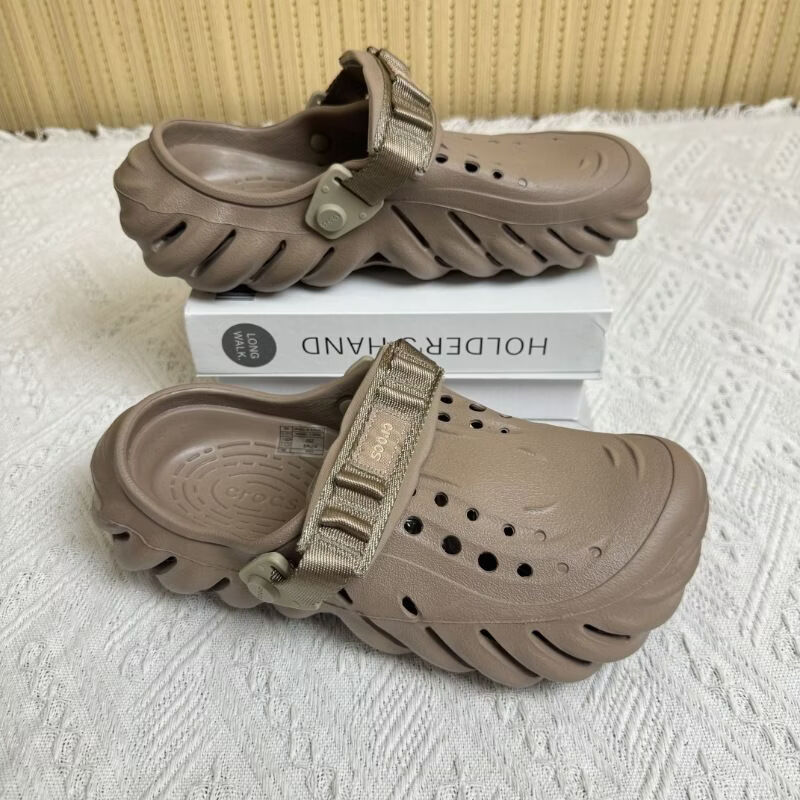 CORCS CROCS波波鞋洞洞鞋明星同款情侣户外潮流拖鞋休闲沙滩凉拖鞋 卡其 45 M11/45