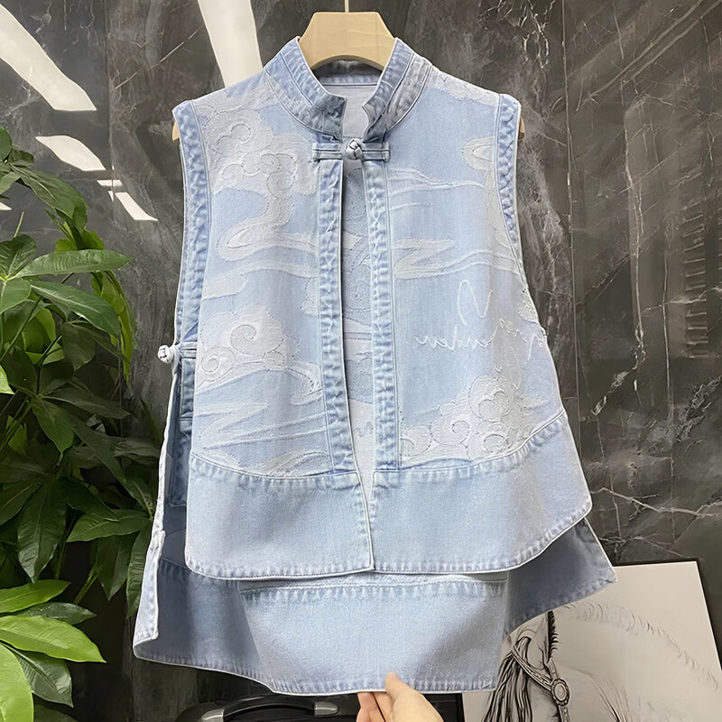 MODX超好看新中式国风牛仔马甲女春秋民族风网红宽松盘扣坎肩背心马夹 浅蓝色 S