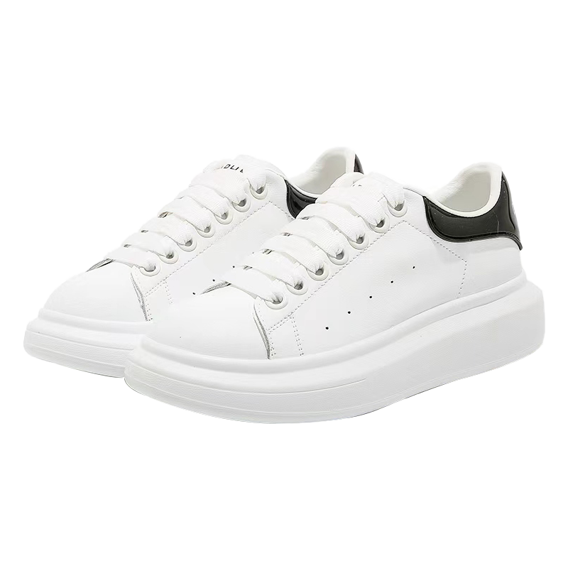 达芙妮爆款小白鞋女2026春季新款女鞋百搭运动休闲板鞋子白黑 38
