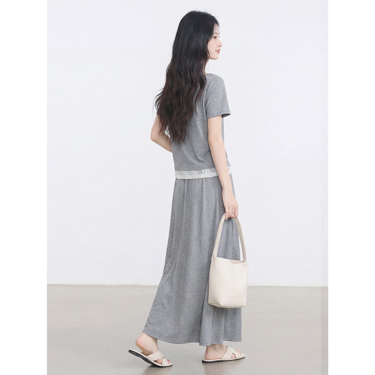 尚静文艺风休闲套装女2026夏季新款蕾丝拼接圆领T恤女百搭半裙两件套 高质灰 XL