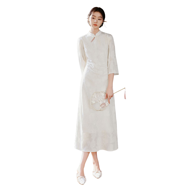 香影（xiangying）新中式白色連衣裙女2026春季新款珍珠盤(pán)扣重工提花國(guó)風(fēng)旗袍裙