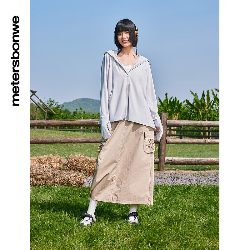 美特斯邦威防晒服女款新款舒适纯色宽松连帽透气拼接外套衣女 淡灰色 M 160 84A