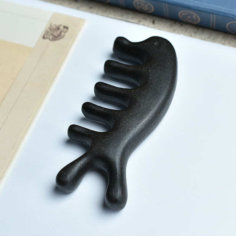 古法合香何首乌按摩梳子经络自然原材料中药香凤九手把 何首乌海豚梳