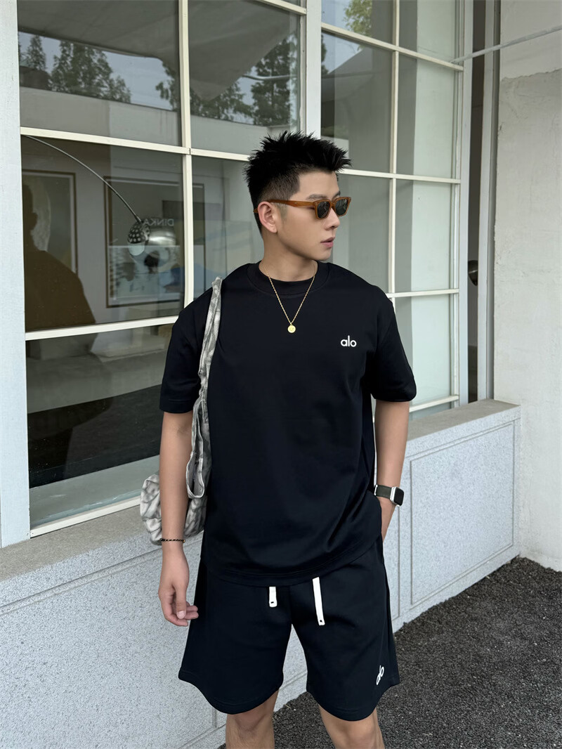 夏季2026宽松纯棉短袖大码t恤圆领上衣男女潮牌短袖男士情侣 黑色【重磅纯棉】 M -80-120斤