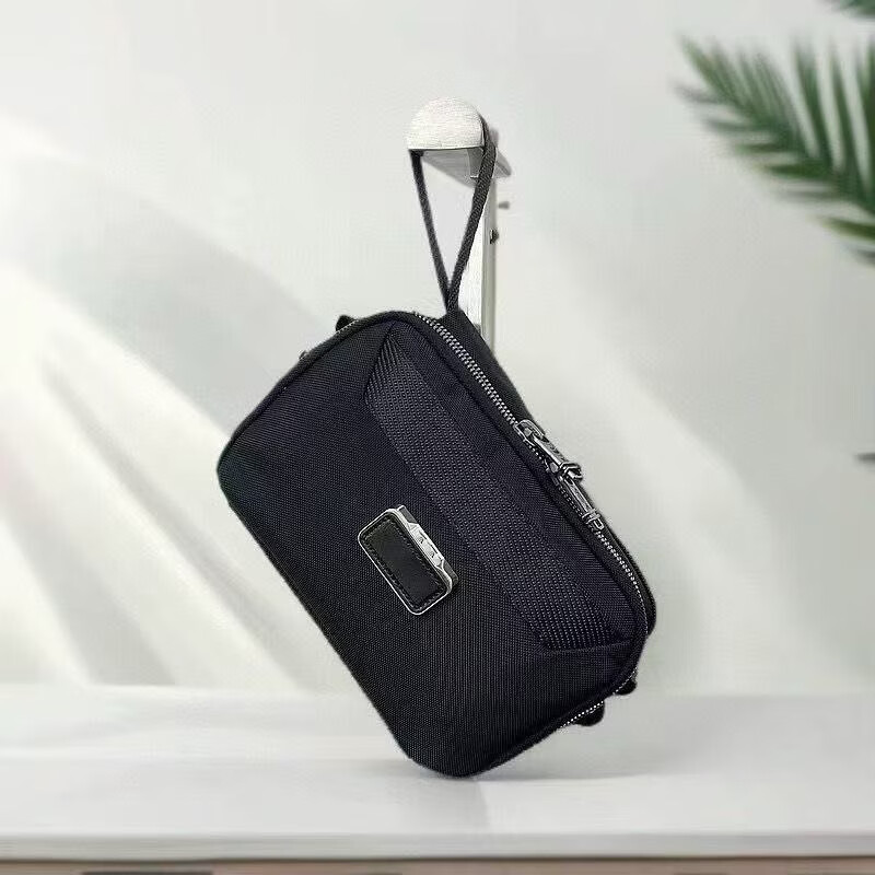 弹道尼龙男士单肩包2026时尚百搭日常休闲简约多功能手拿包斜挎包 黑色 830黑色