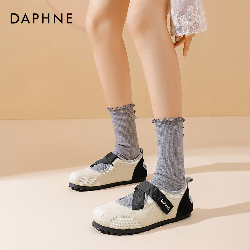 达芙妮魔术贴单鞋女2026春新款小白鞋平底百搭休闲玛丽珍鞋泡芙鞋ZJ 米黑色 37