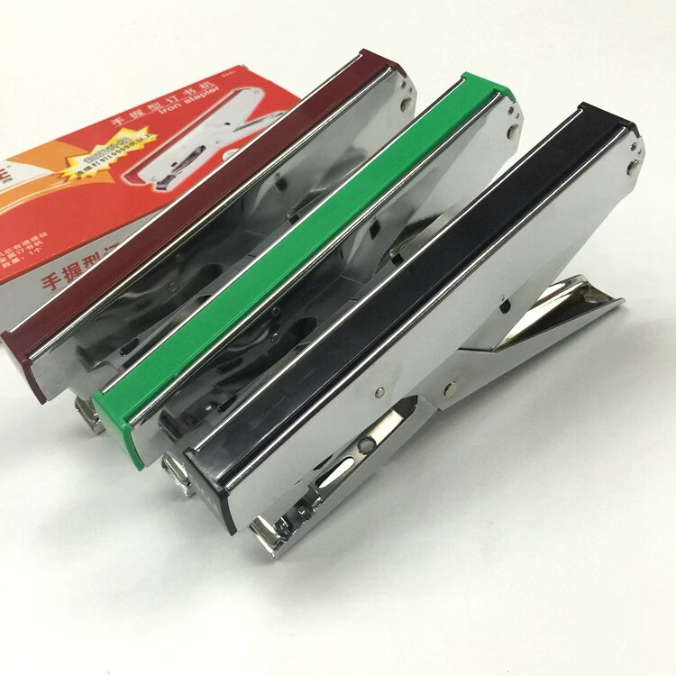 益而高（EaGLE）828L訂書機大號標準246手握式訂書器手鉗式訂書機 隨機發(fā)