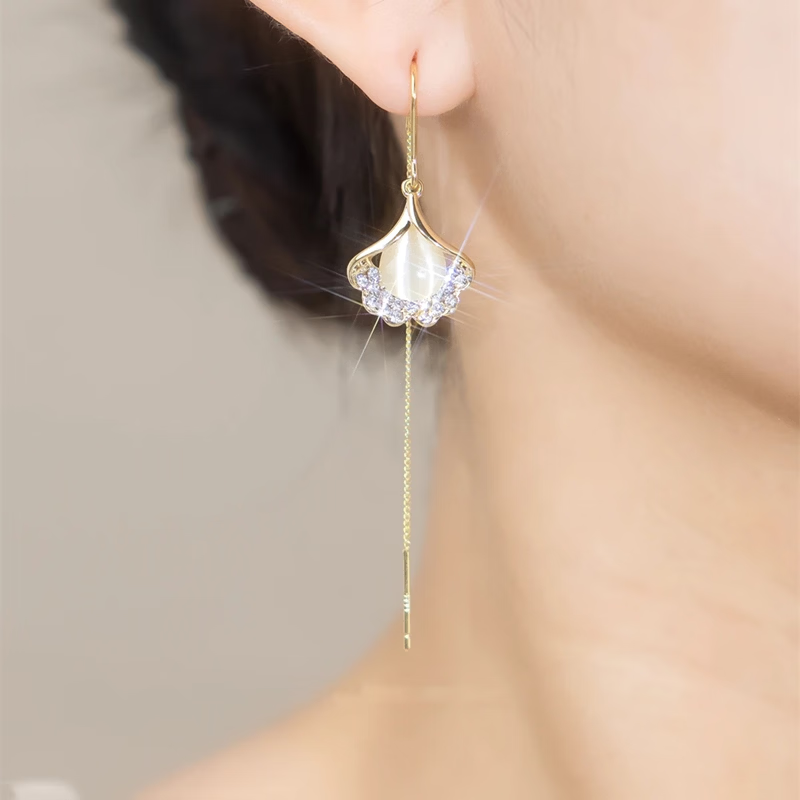 新品上线银杏叶甜美气质耳环女款小众百搭长款耳饰适合方圆脸修饰 轻奢银杏叶耳线一对【精美礼盒】