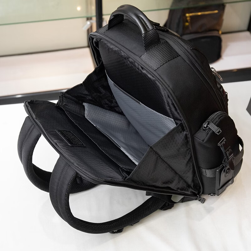 弹道尼龙双肩包男士商务通勤出差旅行大容量16寸防水电脑背包 黑色 232389黑色