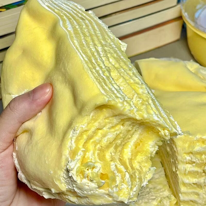 恋顺丰冷链榴莲千层甜品网红零食6寸爆浆鲜猫山王果肉 榴莲果肉于等于50顺丰冷链发货 爆浆果肉榴莲千层*400g1盒