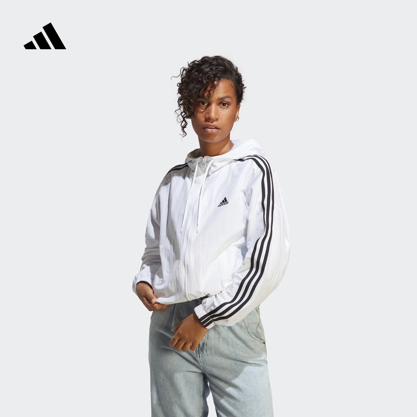 adidas宽松连帽夹克外套女装阿迪达斯官方轻运动   白/黑色   M