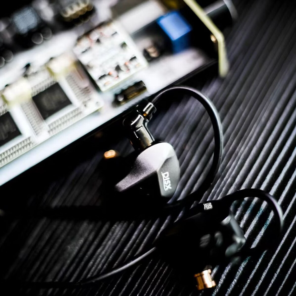 DISX谛士入耳式专业直播监听高保真HIFI耳机直播/K歌/游戏/音乐睡眠耳机重低音手机电脑声卡适用 disx谛士 D-1(1.2m线)