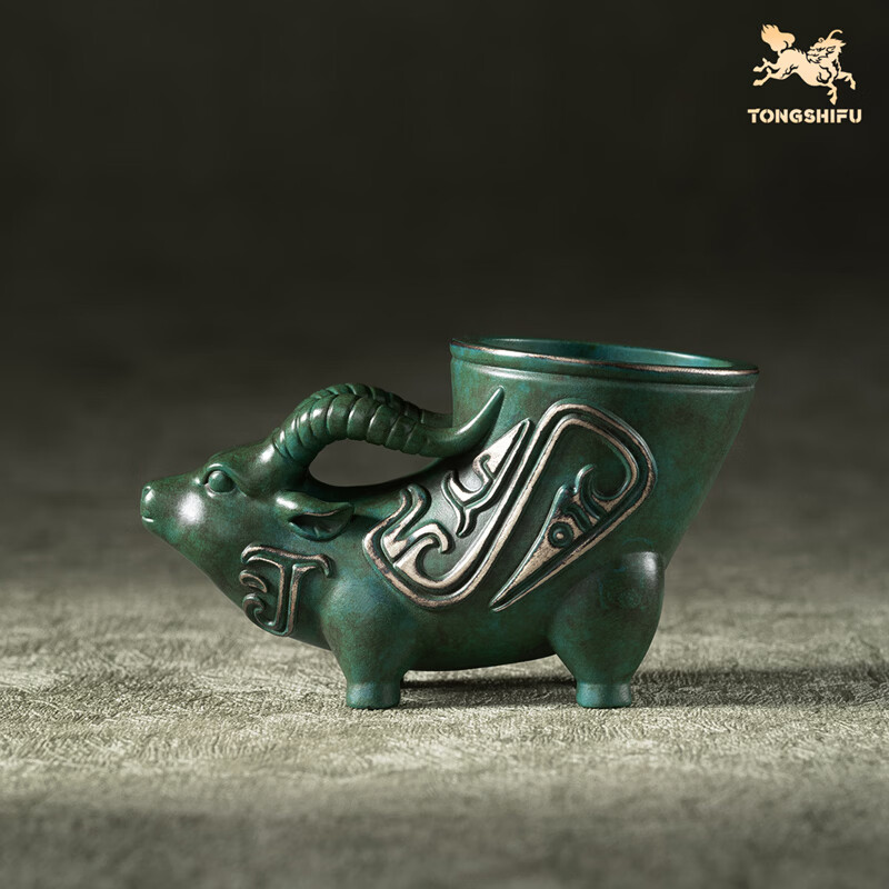 铜师傅陕西历史博物馆系列《镶金兽首玛瑙杯铜摆件》青摆件