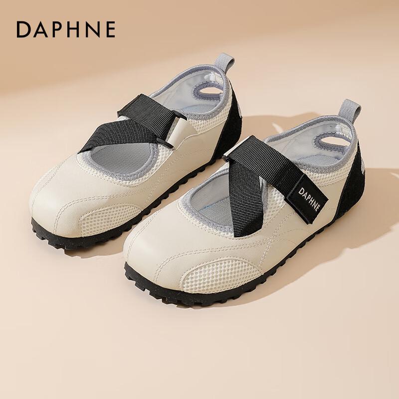 达芙妮魔术贴单鞋女2026春新款小白鞋平底百搭休闲玛丽珍鞋泡芙鞋ZJ 米黑色 37