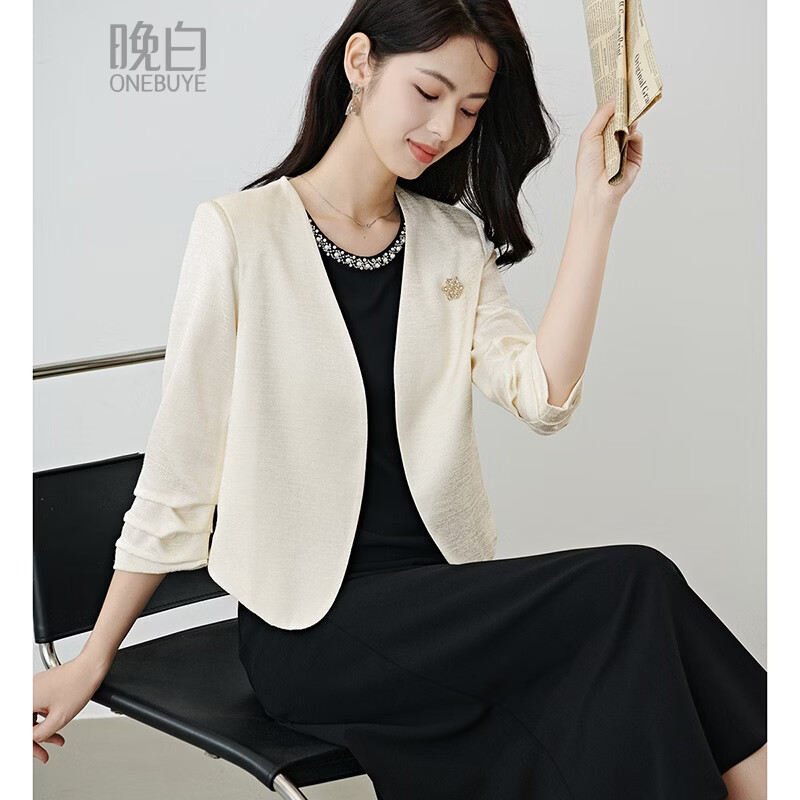 晚白【配胸针】2026春高级感小香风上衣重要场合小西服温柔得体短外套 杏色 L