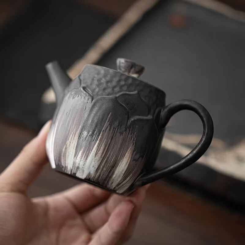 侘寂风复古茶壶 手工浮雕莲蓬正把壶手执壶功夫茶具粗陶小号单壶 荷颂正把壶