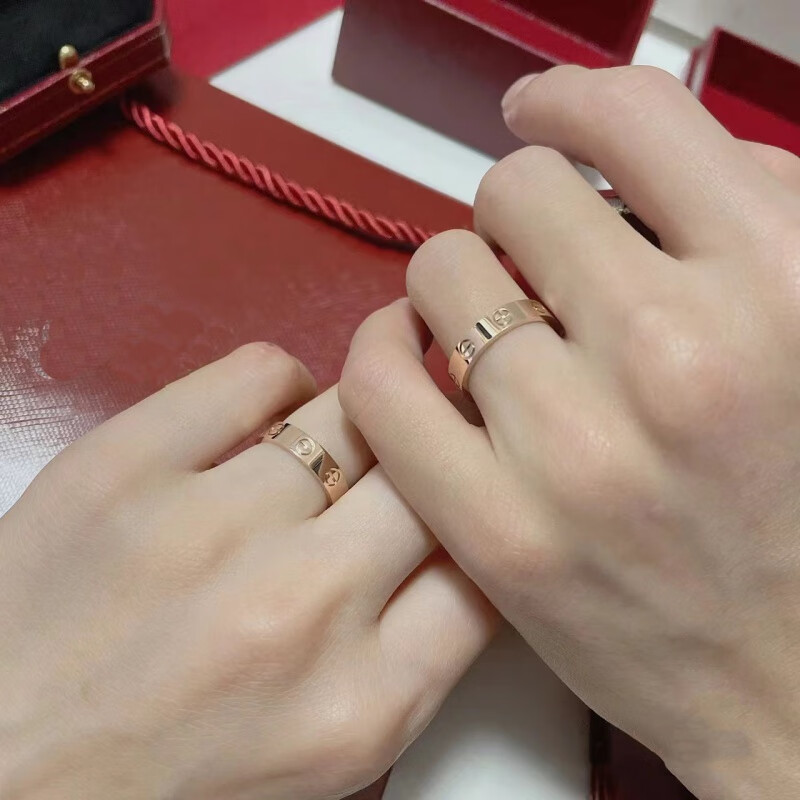 胖东来同款18K实心金戒指金男女情侣款玫瑰金AU750彩金LOVE 玫瑰金6mm(宽版无钻) 美码10号(港码21-22号)