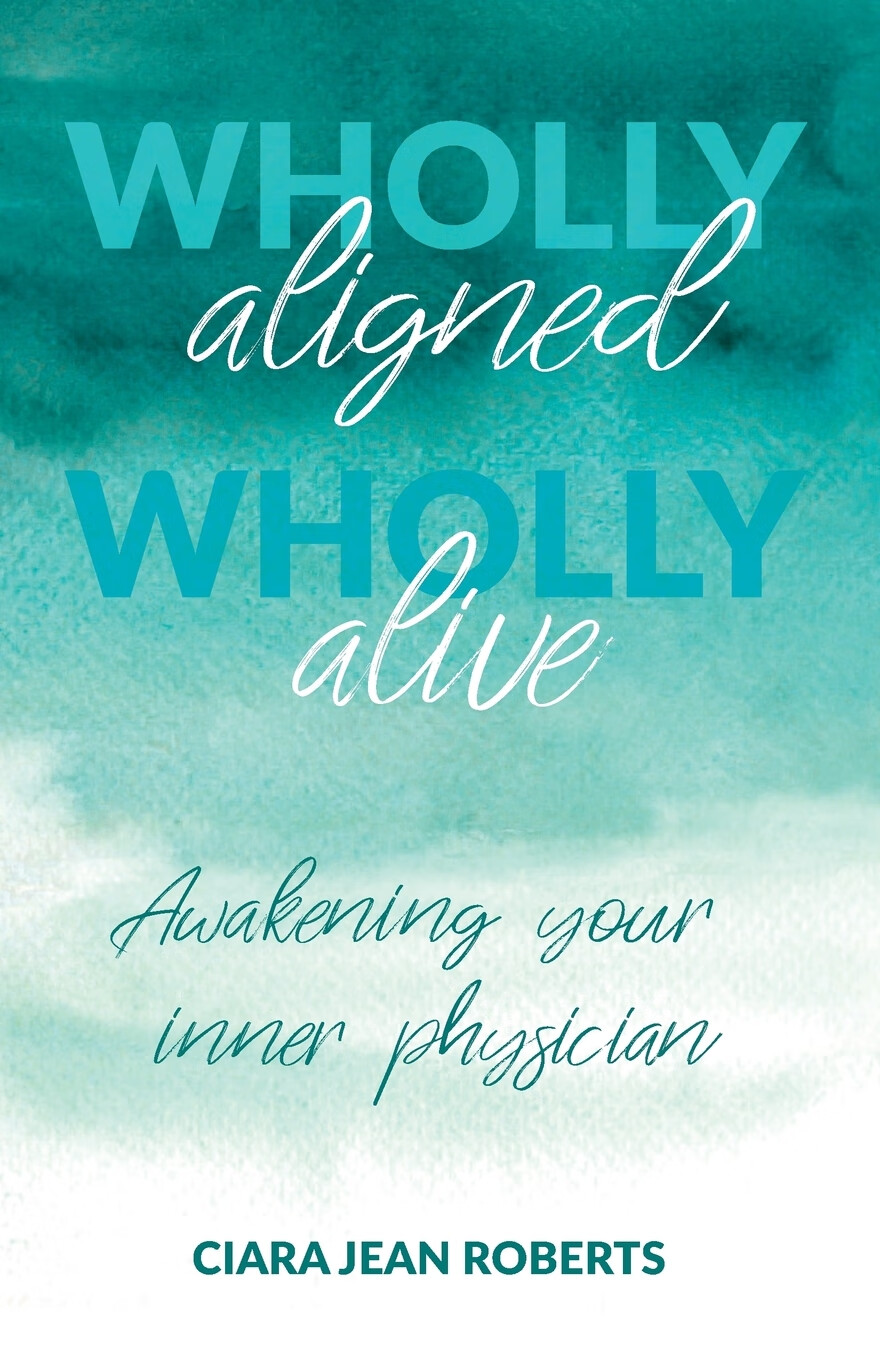 【预售 按需印刷】wholly aligned, wholly alive