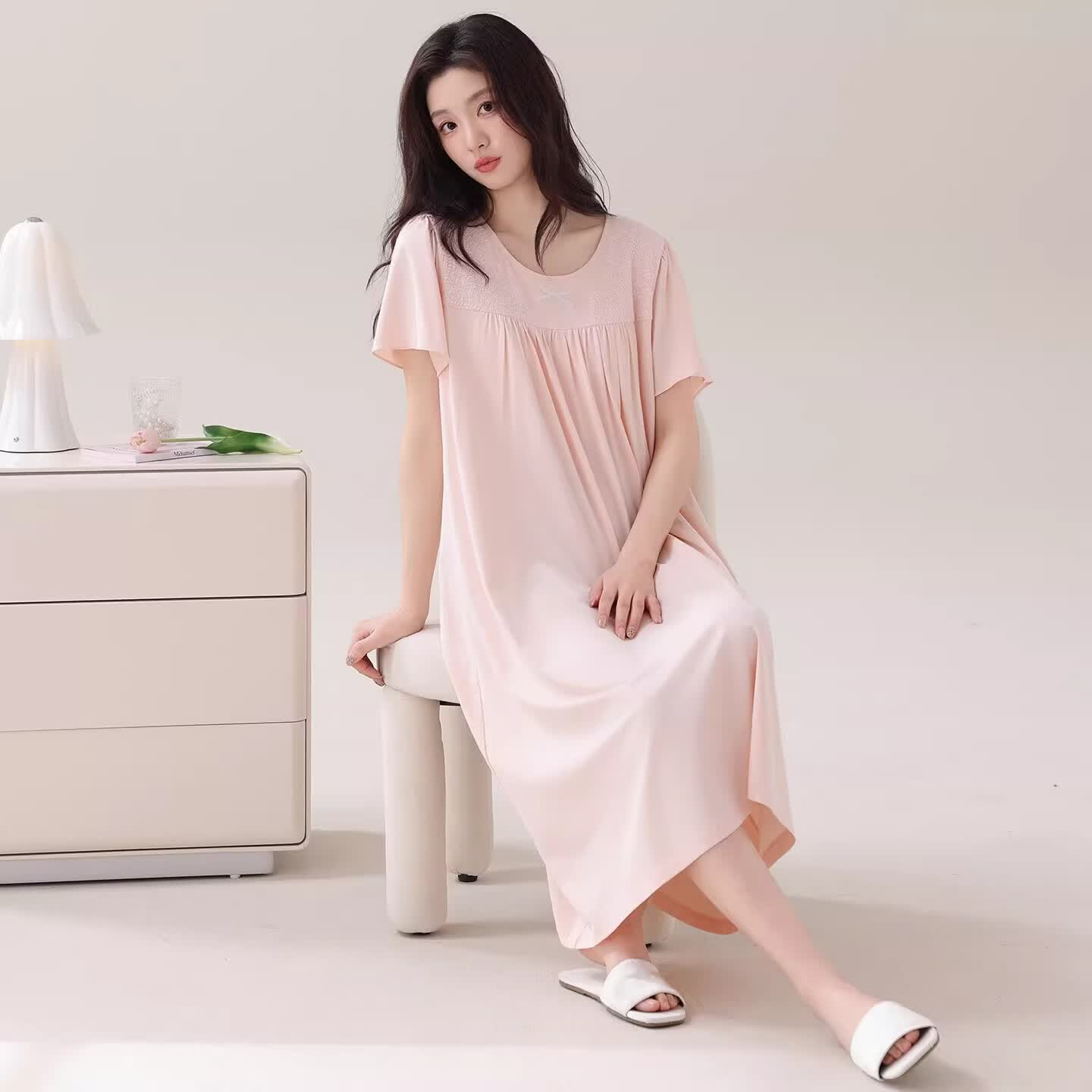 莫代尔莱赛尔睡裙女春夏季圆领蕾丝2026新款带胸垫甜美风家居服 39M26108 L (建议100-120斤)