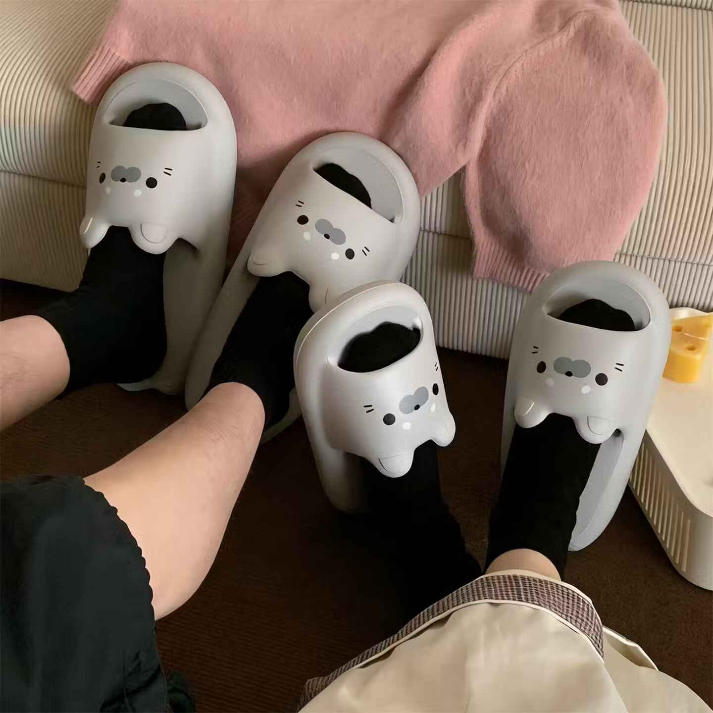 细细条(XIXITIAO)厚底防滑情侣外穿抗菌小海豹凉拖鞋夏防臭居家趣味拖鞋男女 高级灰趣味小海豹【舒适厚底】 44-45 【标准码】