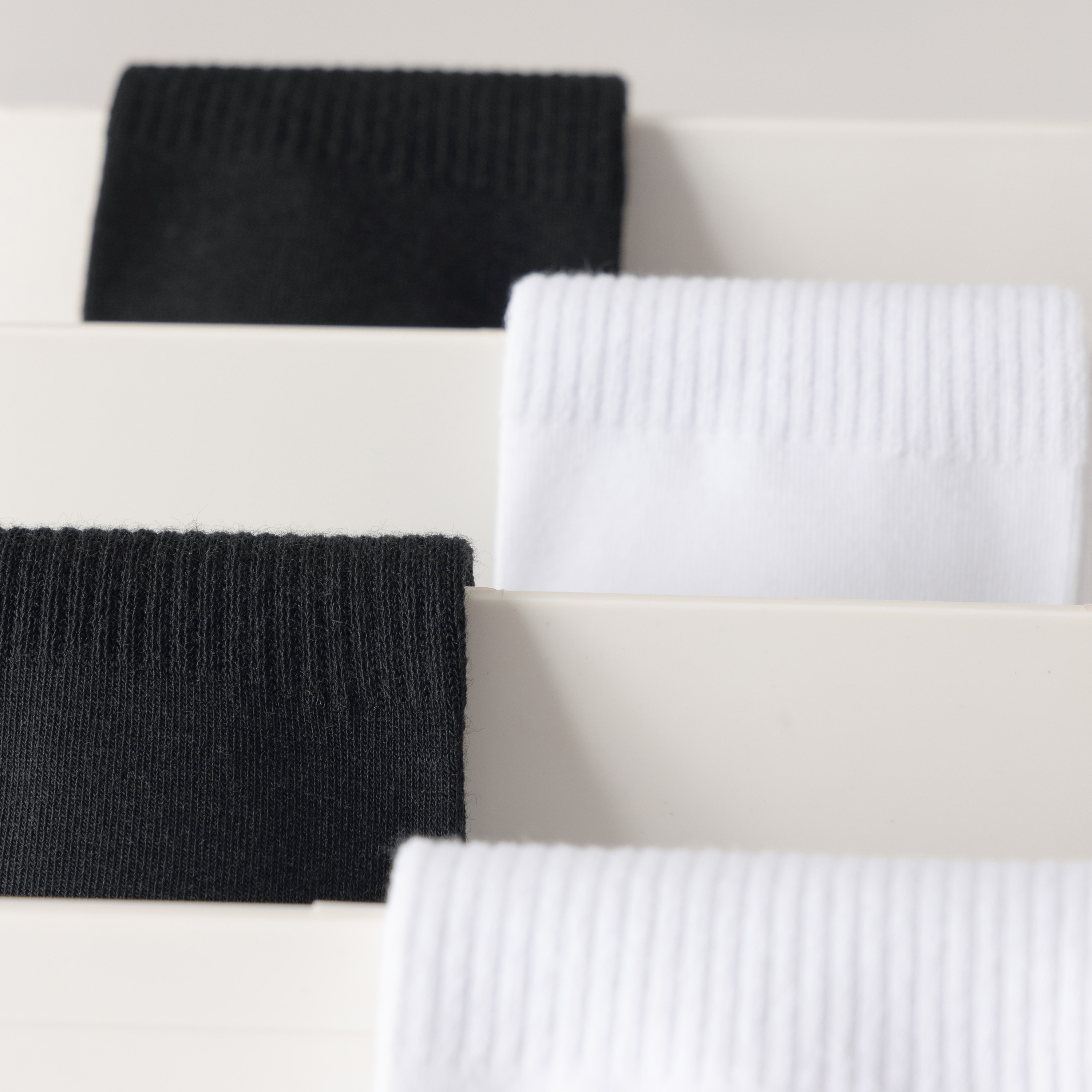 帕兰朵袜子男士夏季薄款抗菌防臭中筒运动袜吸汗透气休闲通勤短袜6双装 颜色随机彩虹条【4双】 均码