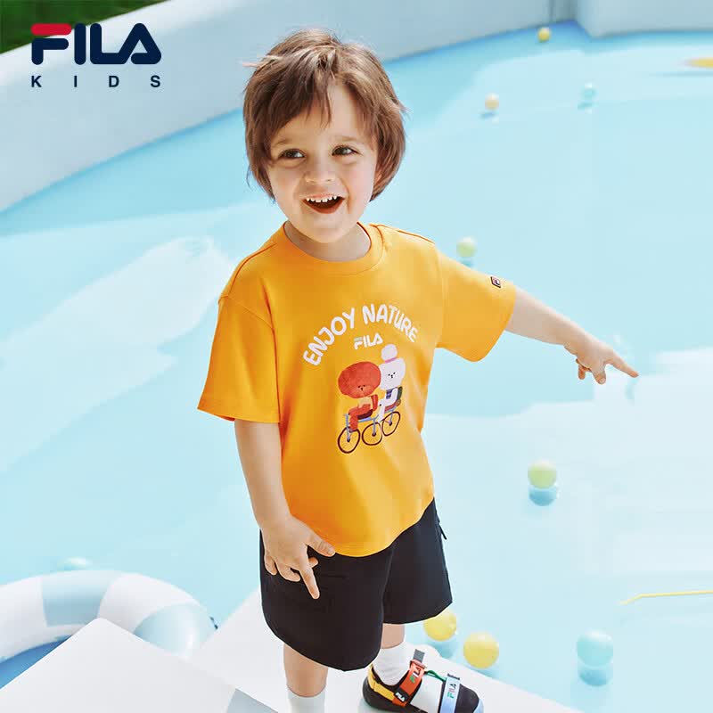 FILA【萌宠联名】斐乐儿童短袖T恤2026夏新款男小童休闲纯棉上衣 萱草橙-OR 105