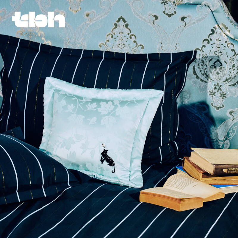 野兽派家居（tbh）都市野兽黑豹提花靠垫客厅沙发抱枕办公室靠枕礼物 “都市野兽”黑豹提花靠垫 雾蓝