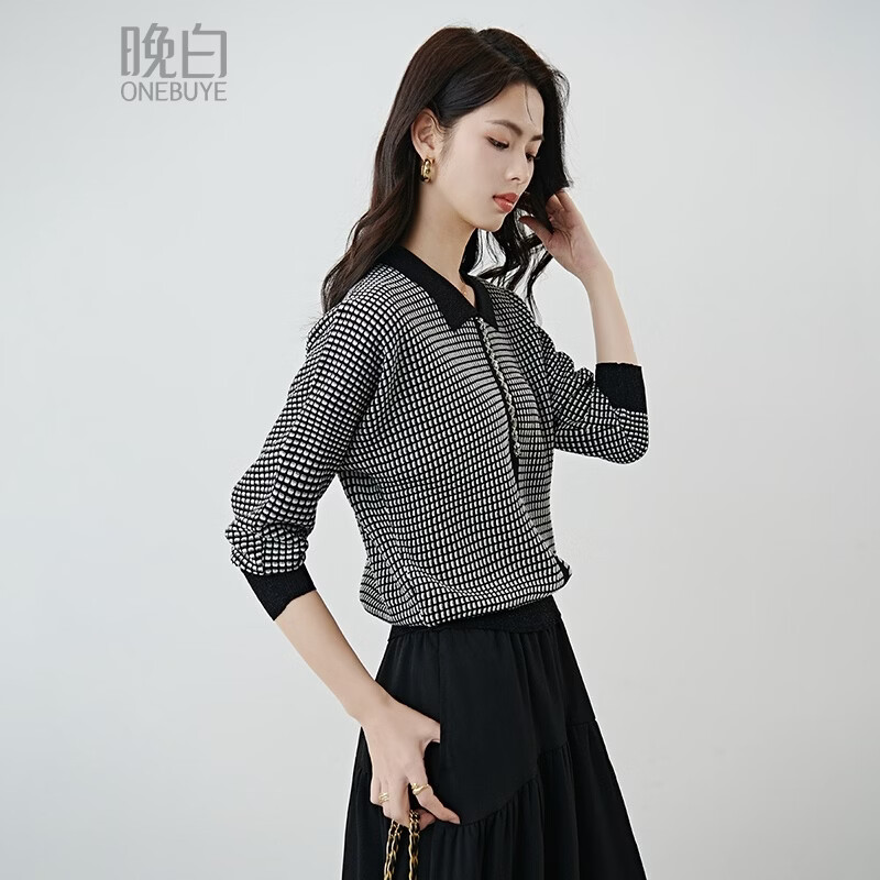 晚白2026年春款时尚高级感翻领钉珠格纹毛衣显瘦遮肉弹力针织衫女 黑色 L