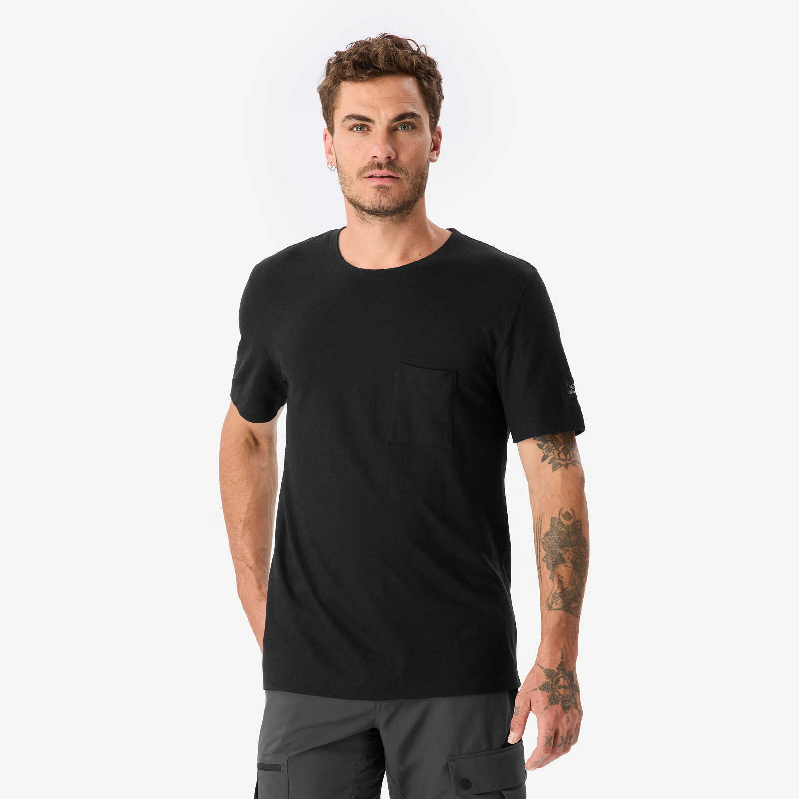 迪卡侬户外T恤男士耐磨美利奴羊毛徒步短袖速干T恤吸湿抗菌防臭-2026年 男款黑色 100% 绵羊毛 L