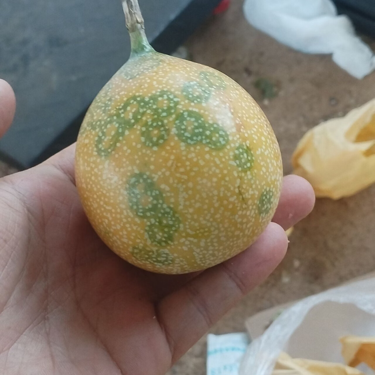 西双版纳云南热情果纯甜多汁水果百香果 5斤特大花果90克以上 表皮丑带点绿介意勿拍