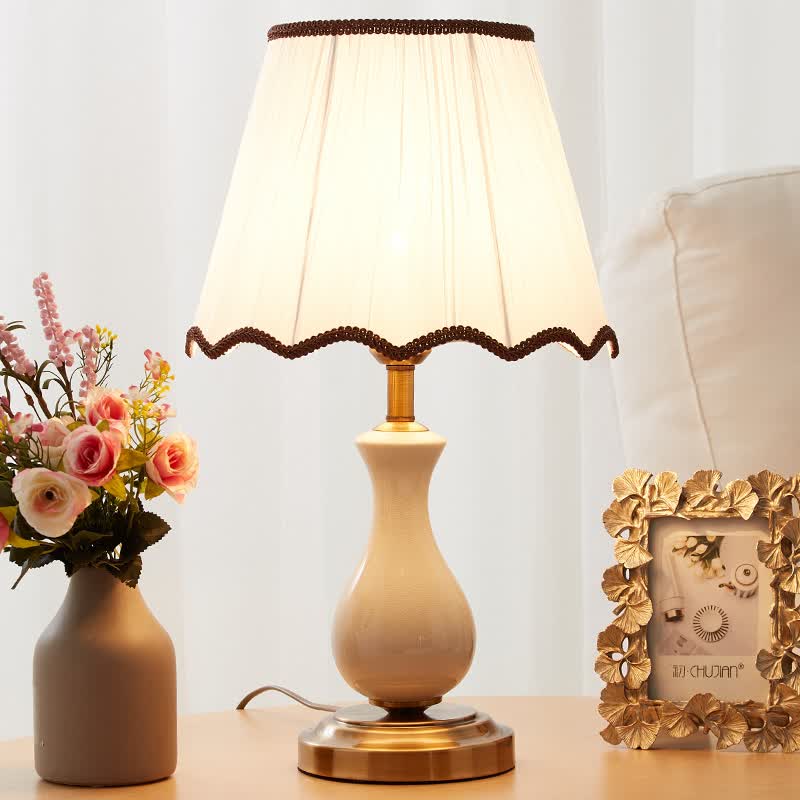 卡希蒂纳欧式复古小台灯卧室床头灯客厅书房美式温馨婚房书桌创意调光装饰 TC004-深蓝珐琅彩+米黄灯罩 遥控开关