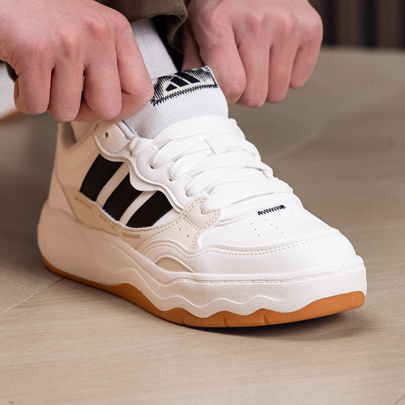 阿迪达斯(adidas)男鞋女鞋 26夏季新款透气轻便时尚休闲鞋缓震舒适运动鞋 阿迪达斯三条纹白色板鞋 42.5 265mm