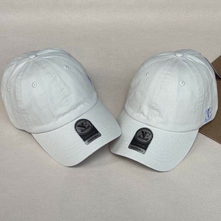 刺绣字母男女简约纯色时尚棒球帽户外出游遮阳鸭舌帽百搭 黑红(软顶男女同款） 均码 可调节（54-61cm)