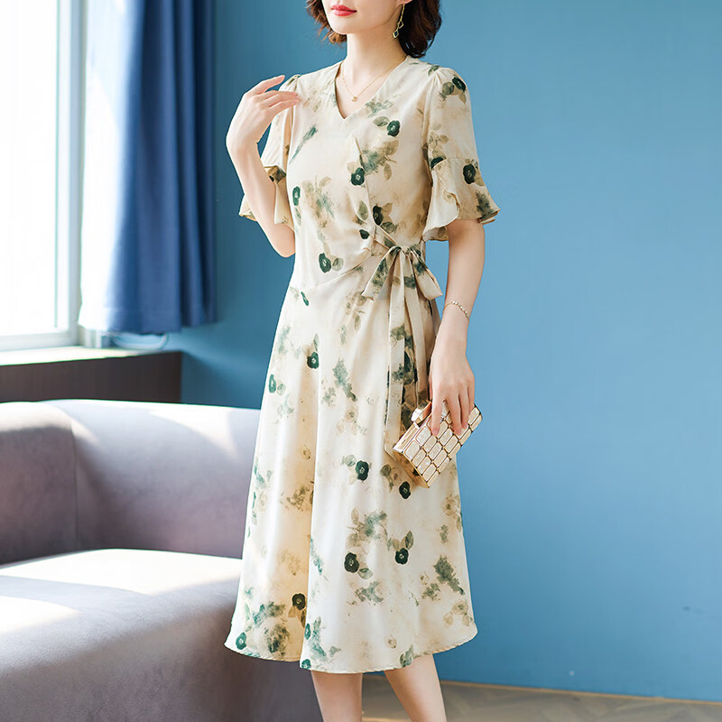 俞兆林（YUZHAOLIN）母亲节衣服中年妈妈夏装雪纺短袖连衣裙中老年女装夏季收腰裙子 浅橘色 4XL (建议145-165斤)