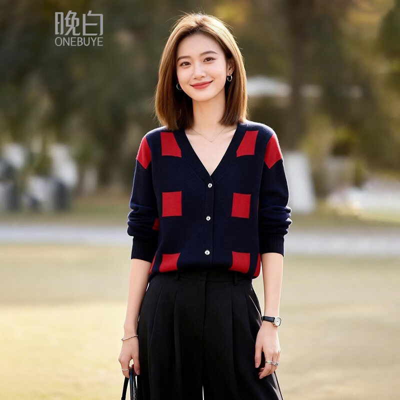 晚白【专享】2026年春款时尚复古撞色V领上衣柔软亲肤百搭针织衫女 藏青色 S