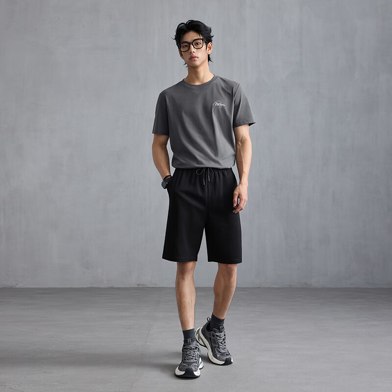 黑鲸(HLAJEANS)海澜之家旗下腰间抽绳休闲中裤男2026年夏季新品直筒短裤 黑色02 2XL