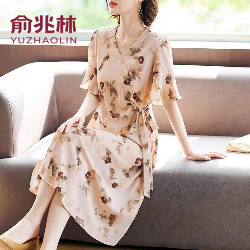 俞兆林(YUZHAOLIN)母亲节衣服中年妈妈夏装雪纺短袖连衣裙中老年女装夏季收腰裙子 浅橘色 4XL (建议145-165斤) 京东折扣/优惠券