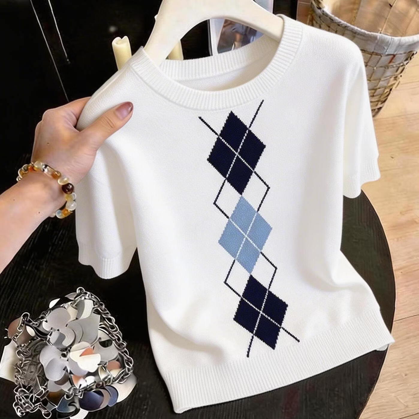 【商场品质】2026春季新款菱格纹印花圆领洋气显瘦减龄针织T恤 白色 M 建议95-105斤