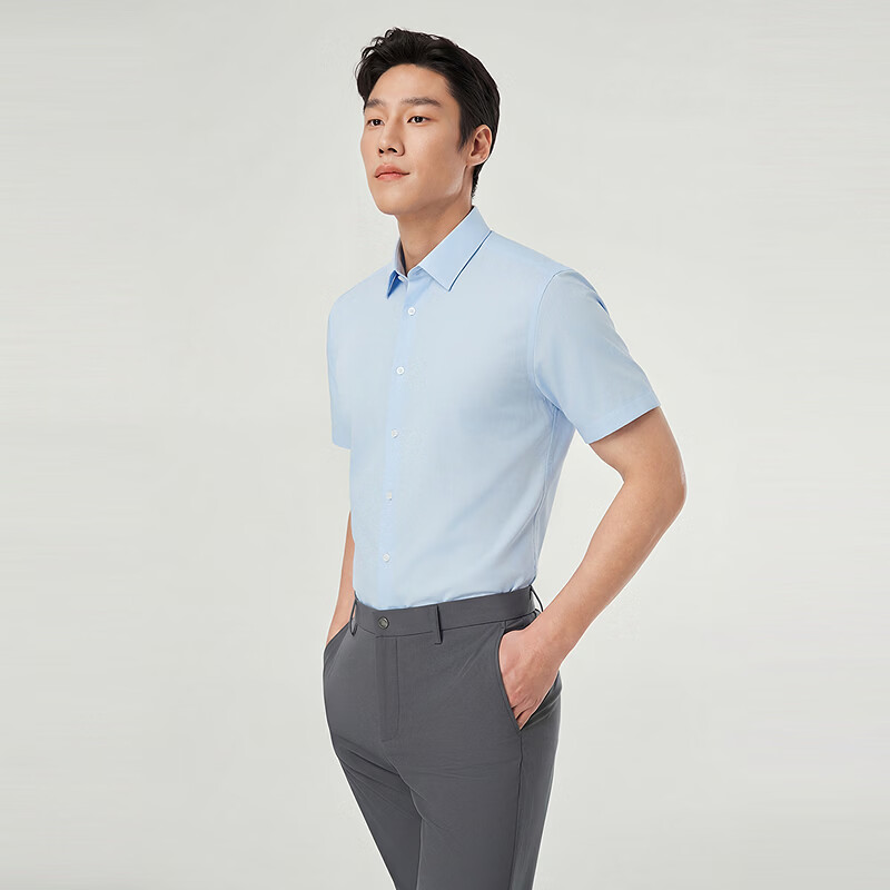 雅戈尔（YOUNGOR）2026夏季男上衣高级感衣服全棉免烫抗皱平整120支高支棉短袖衬衫 浅蓝 42 （180/100A）