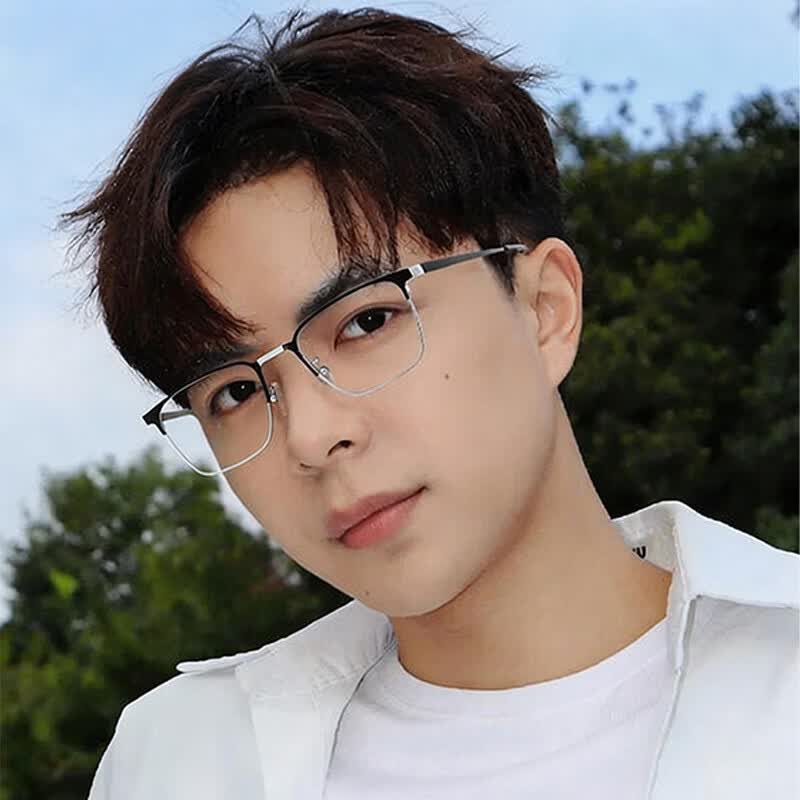 蔡司（ZEISS）镜片感光变色纯钛近视眼镜男款防蓝光辐射可配度数斯文半框眼镜架 122207 黑银（进口钛材） 配1.56变灰色镜片(0-400度）