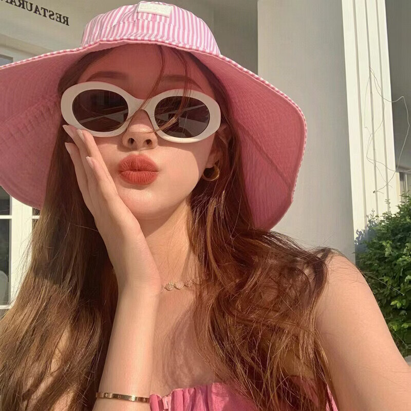 派尼英菲韩版椭圆形白色春季眼镜潮休闲度假海边沙滩墨镜女防紫外太阳镜 白框灰片