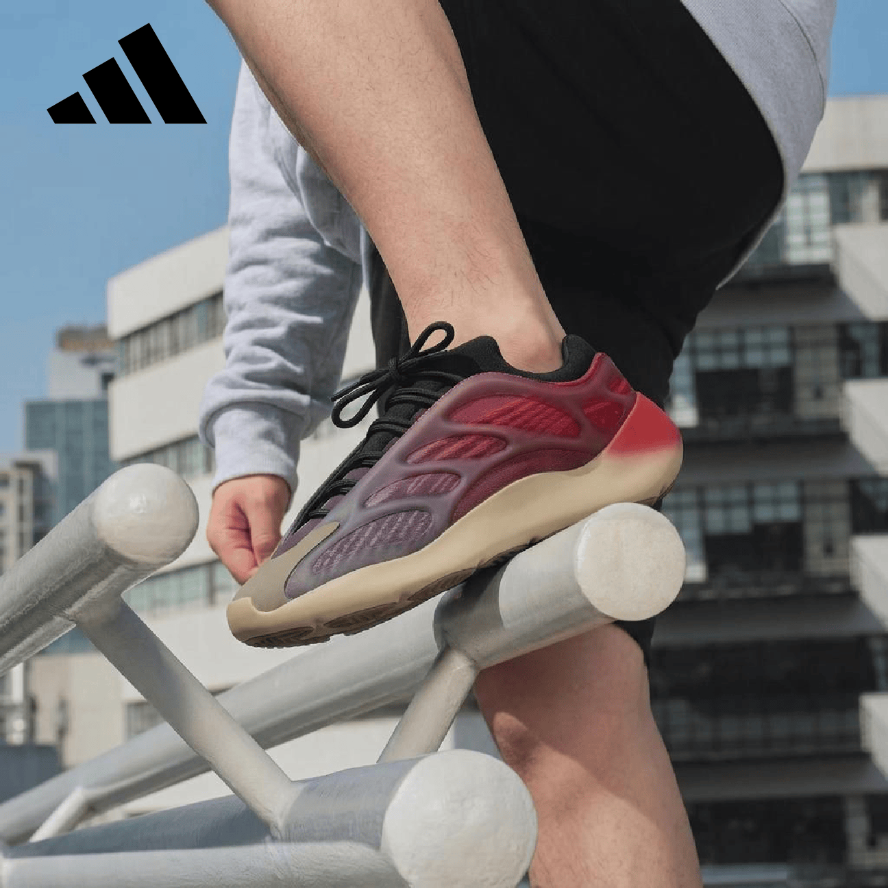 ���ڲ��������ϴ�˹��Ҷ��Ҭ��YEEZY������Ů����ЬGW1814 45 559Ԫ