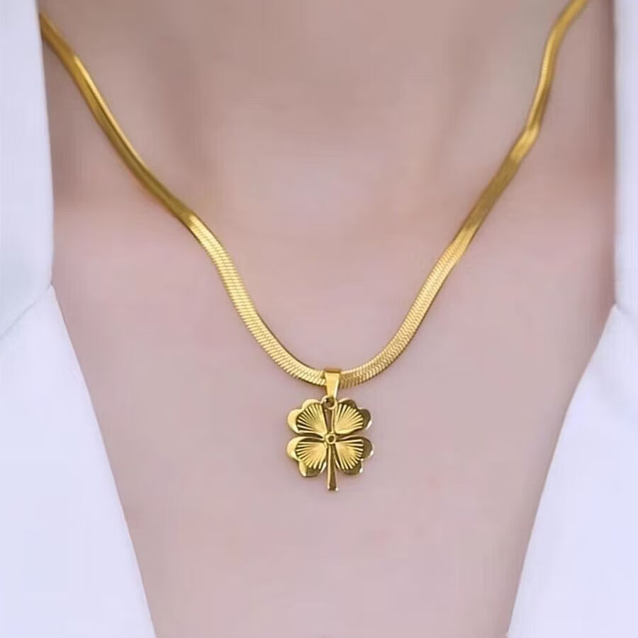 四叶草项链女轻奢高级感蛇骨链小众气质网红爆款百搭提钛钢锁骨链 轻奢金色四叶草项链【送精美礼盒】